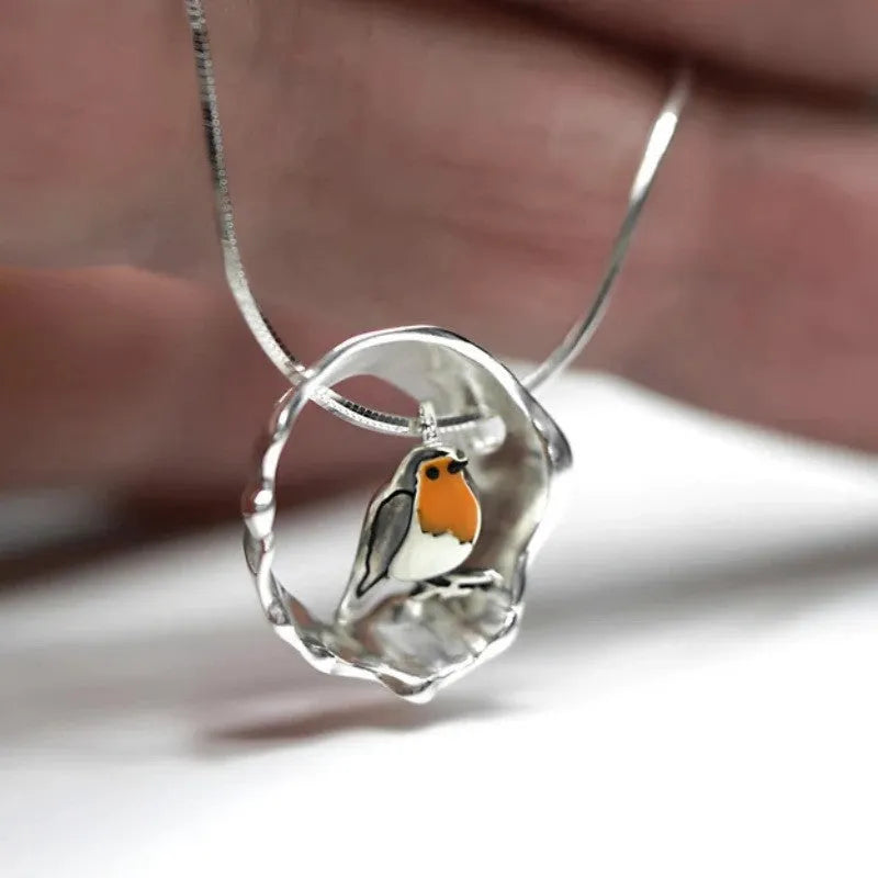 Beautiful Silver Necklace with Unique Style