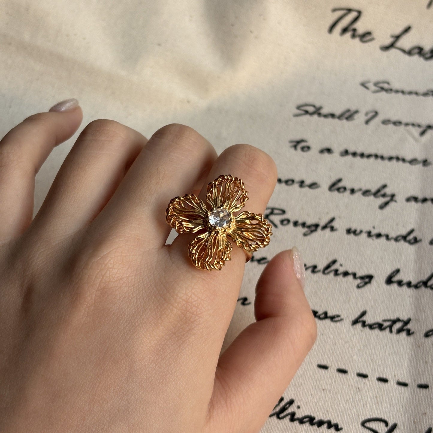 Vintage Gold Flower Ring