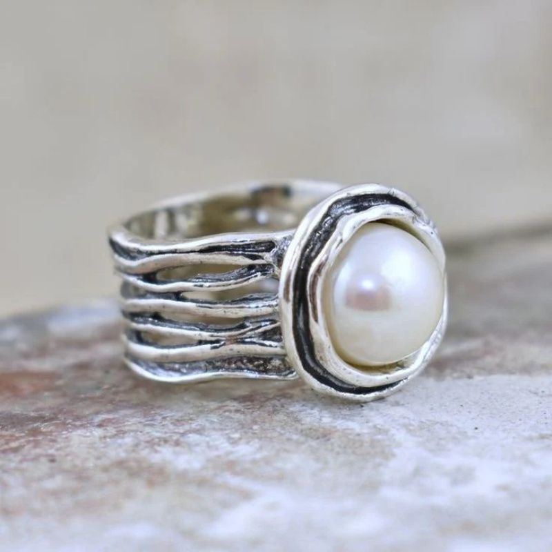 Elegant Pearl Ring