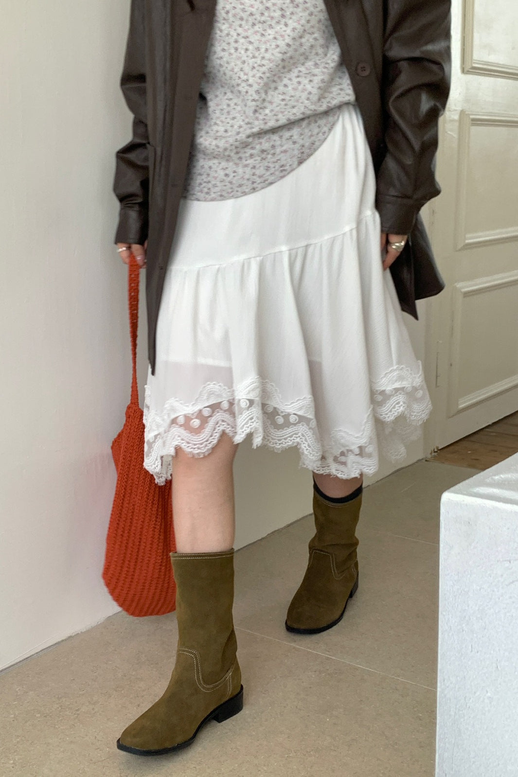 Fashionable Asymmetrical Lace Panel Midi Skirt