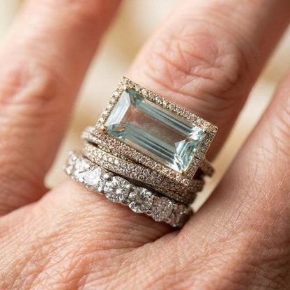 An Vintage Silver Turquoise Glass Ring Set
