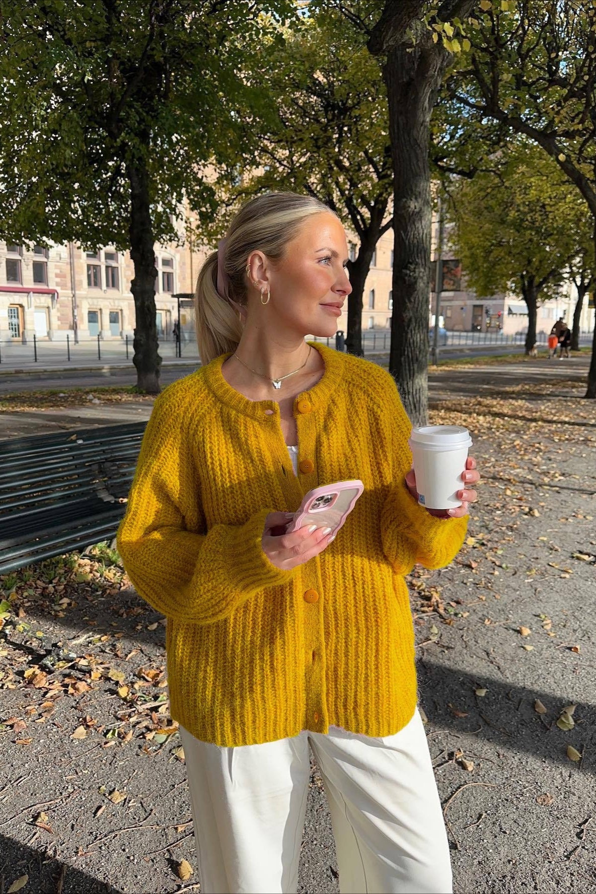 Knit Round Neck Long Sleeve Cardigan