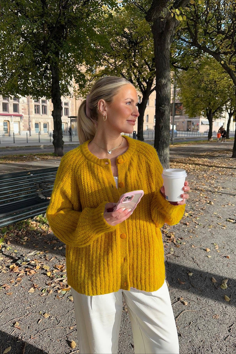 Knit Round Neck Long Sleeve Cardigan