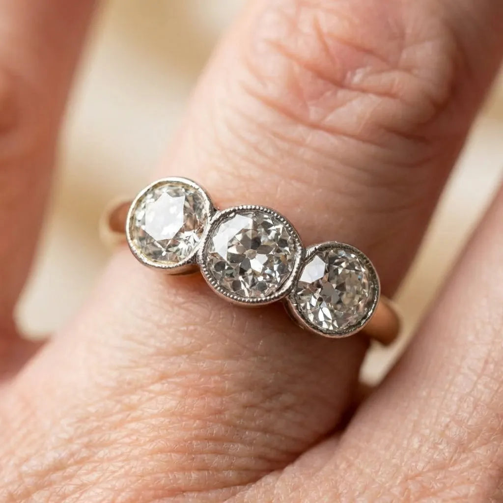 Vintage Three Glass Gold Ring