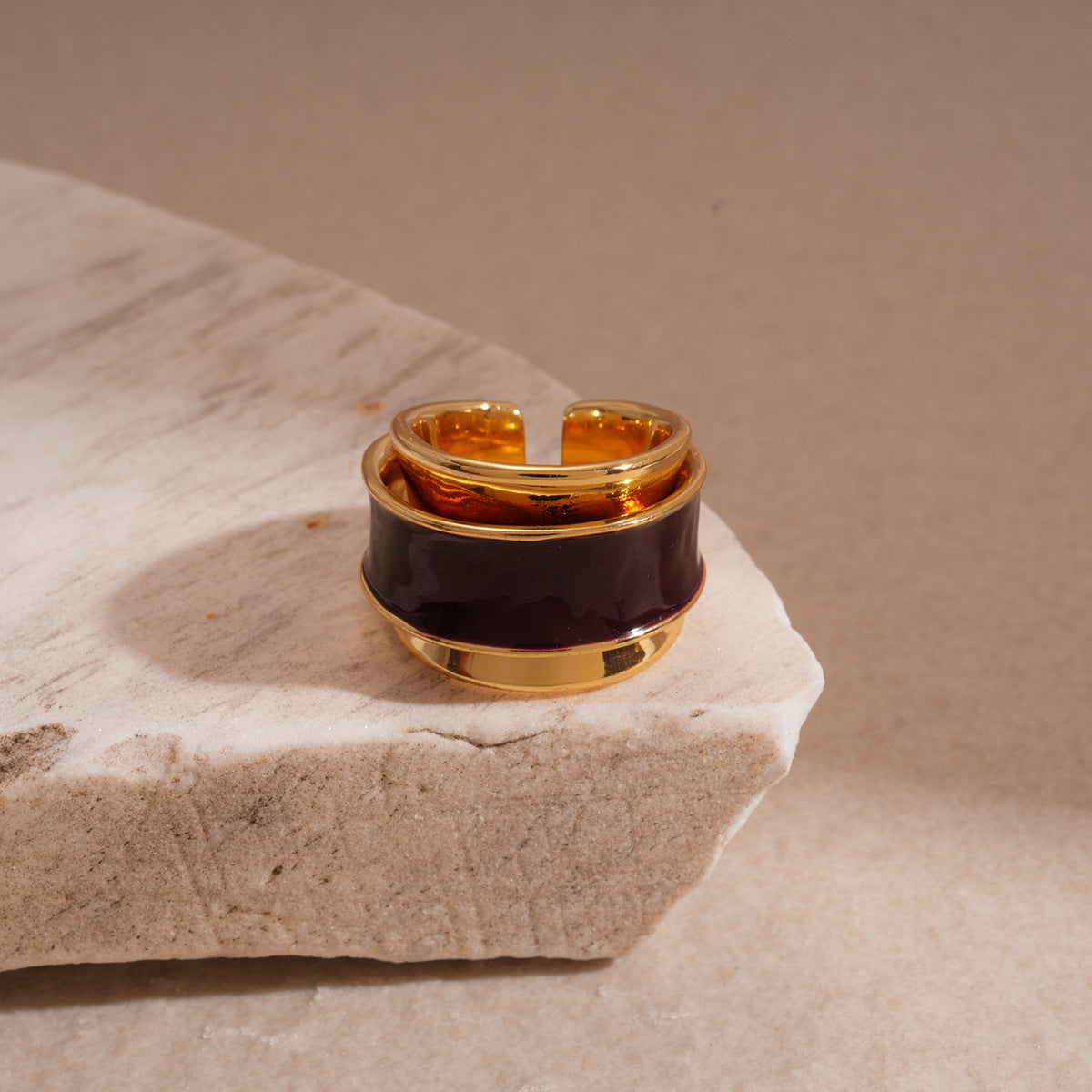 Elegant Amber Gold Ring
