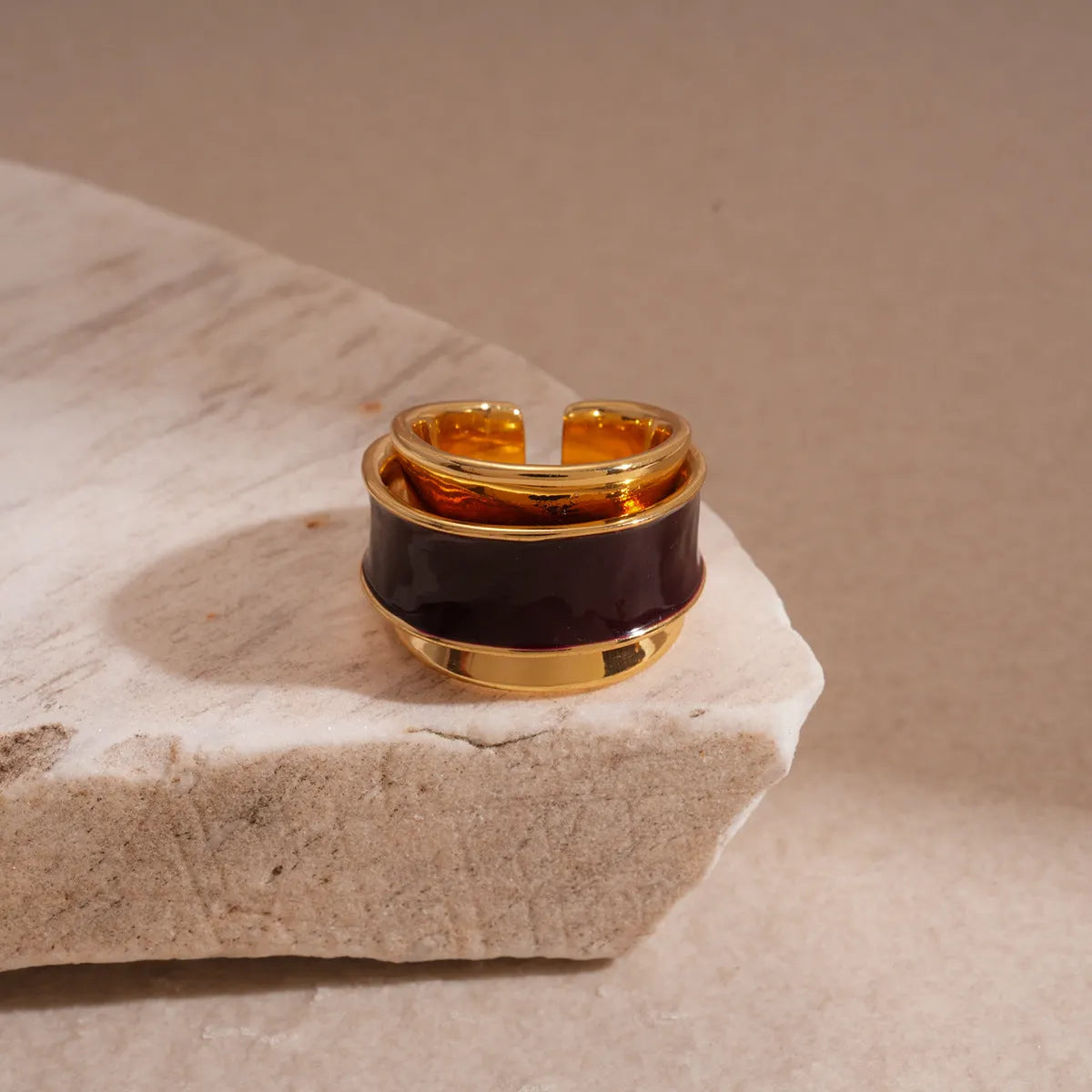 Elegant Amber Gold Ring