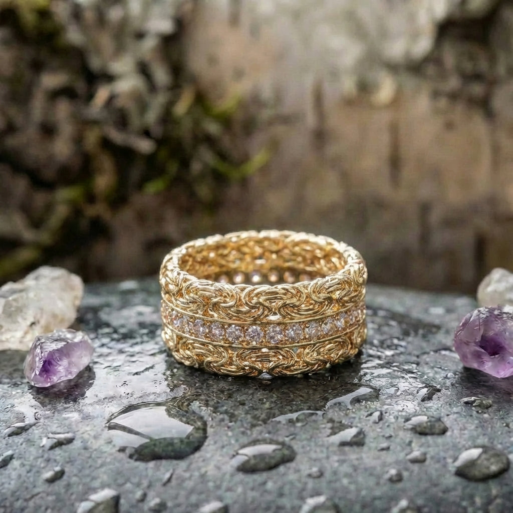 Elegant Filigree Zircon Ring
