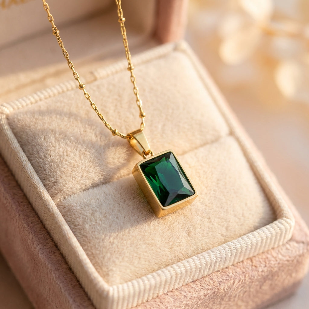 Vintage Green Cubic Zirconic Square Necklace