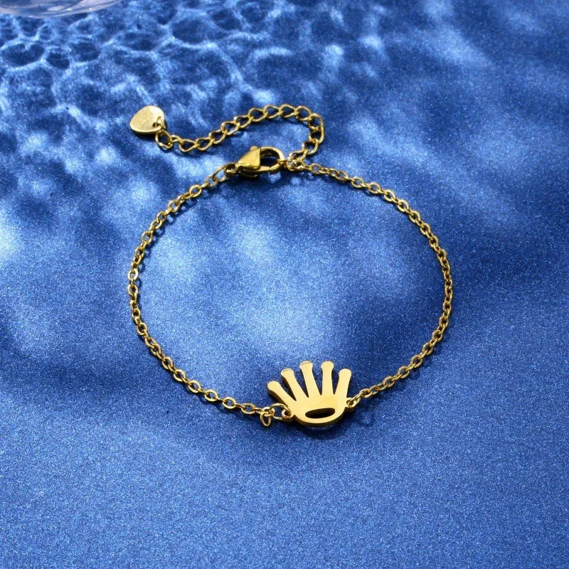 Elegant Gold Shell Bracelet