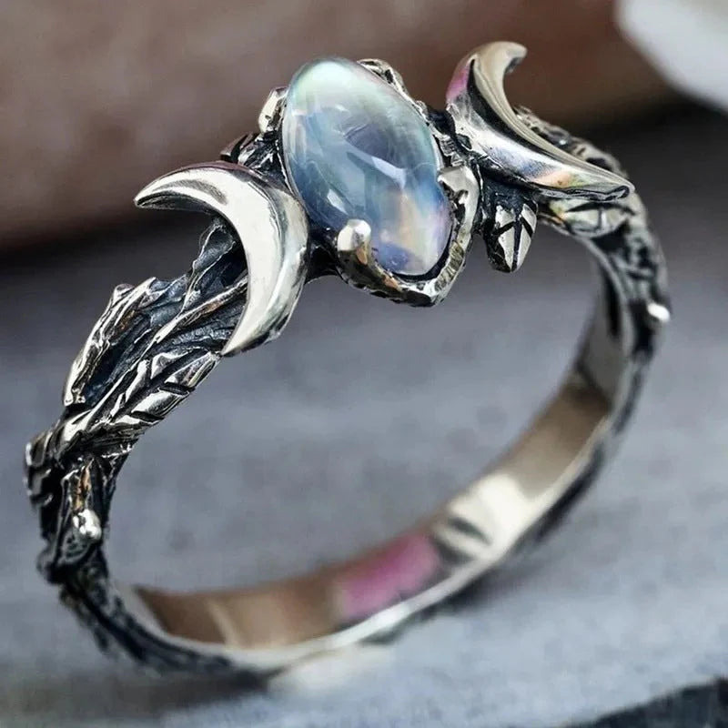 Vintage Moonstone Ring