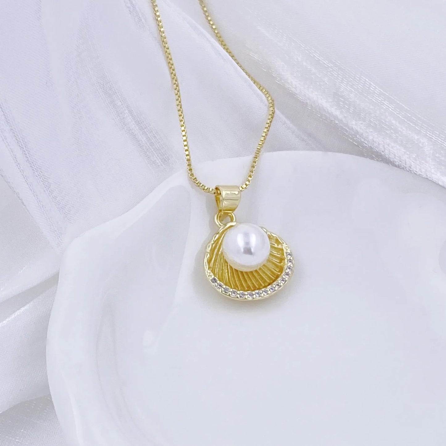 Elegant Pearl Necklace