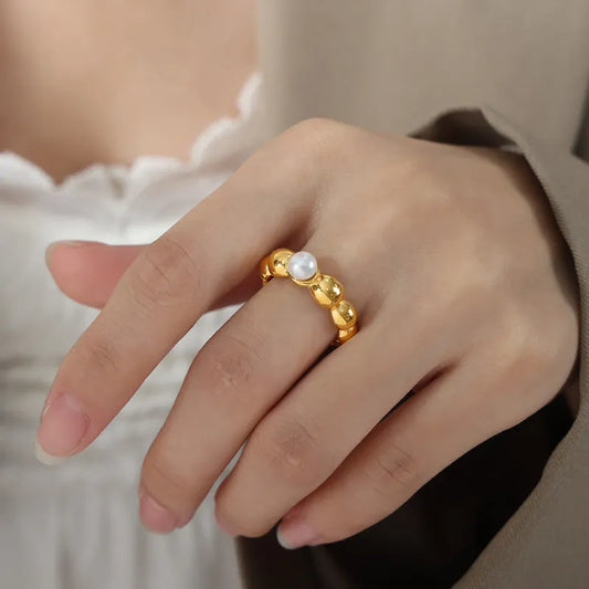 Elegant Gold Bubble Pearl Ring
