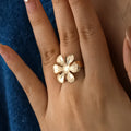 Classic Daisy Ring