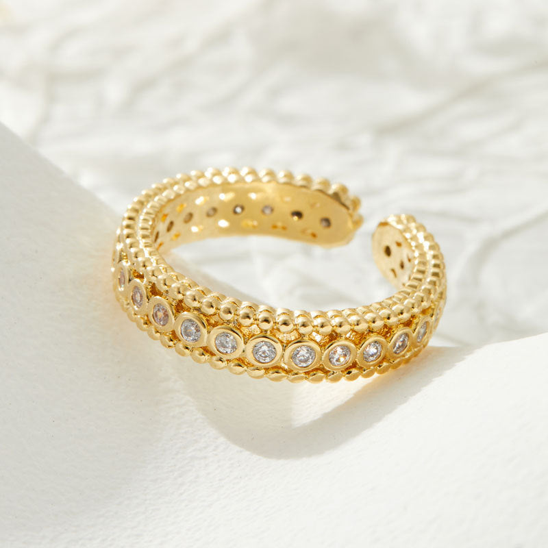 Elegant Gold Diamond Ring