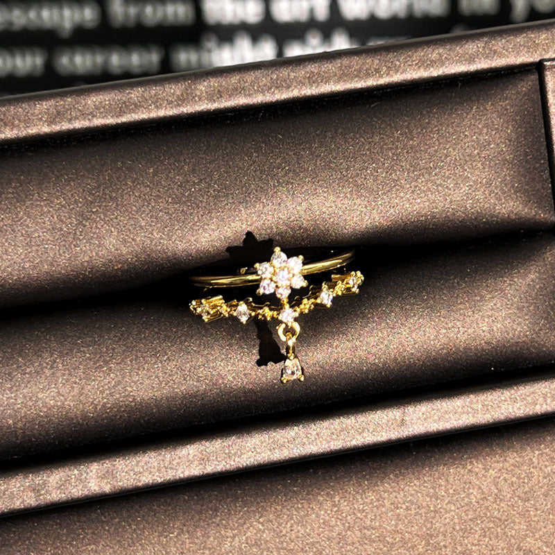 Elegant Crystal Flower Ring