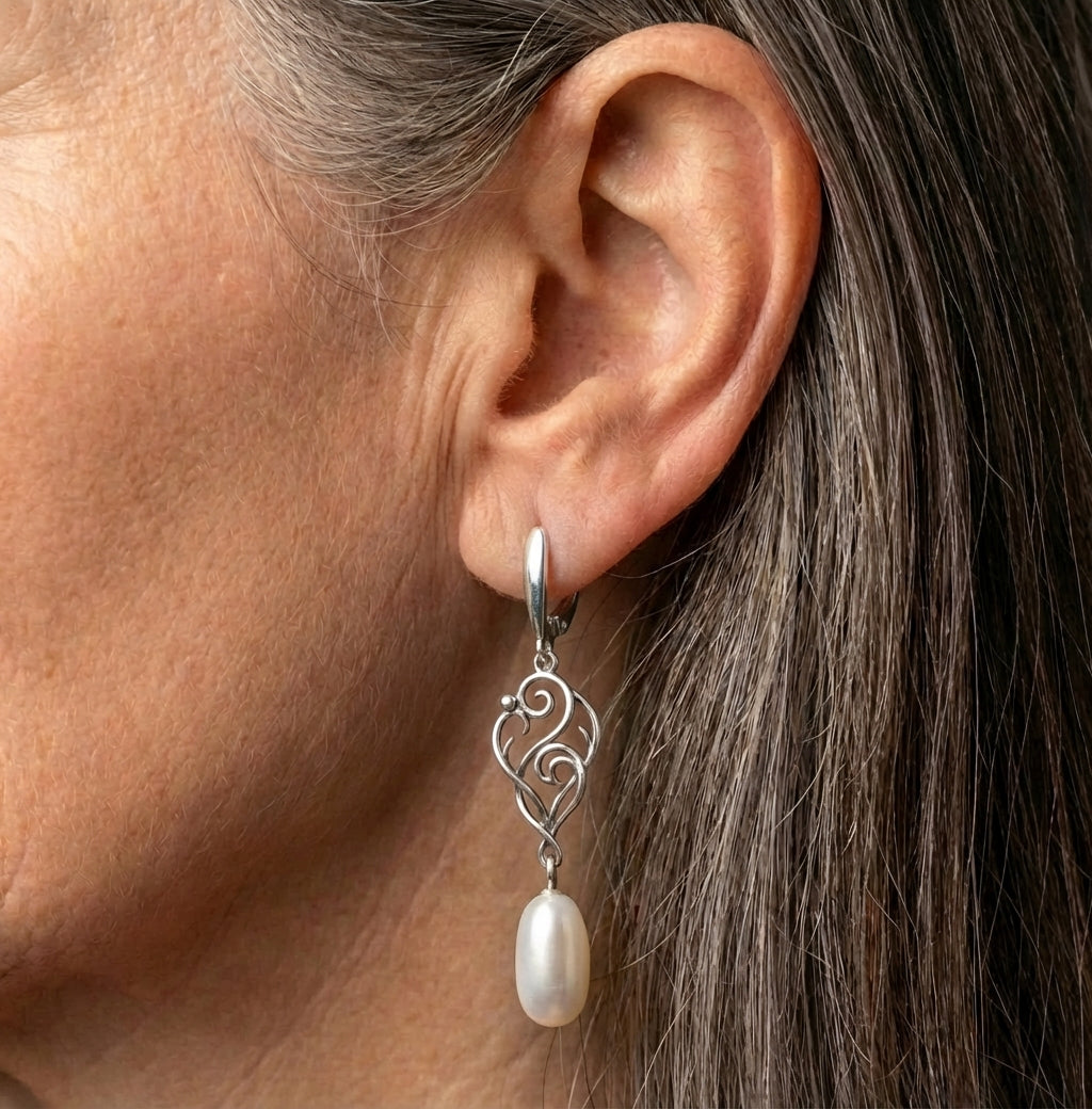 Vintage Pearl Elegant Earrings