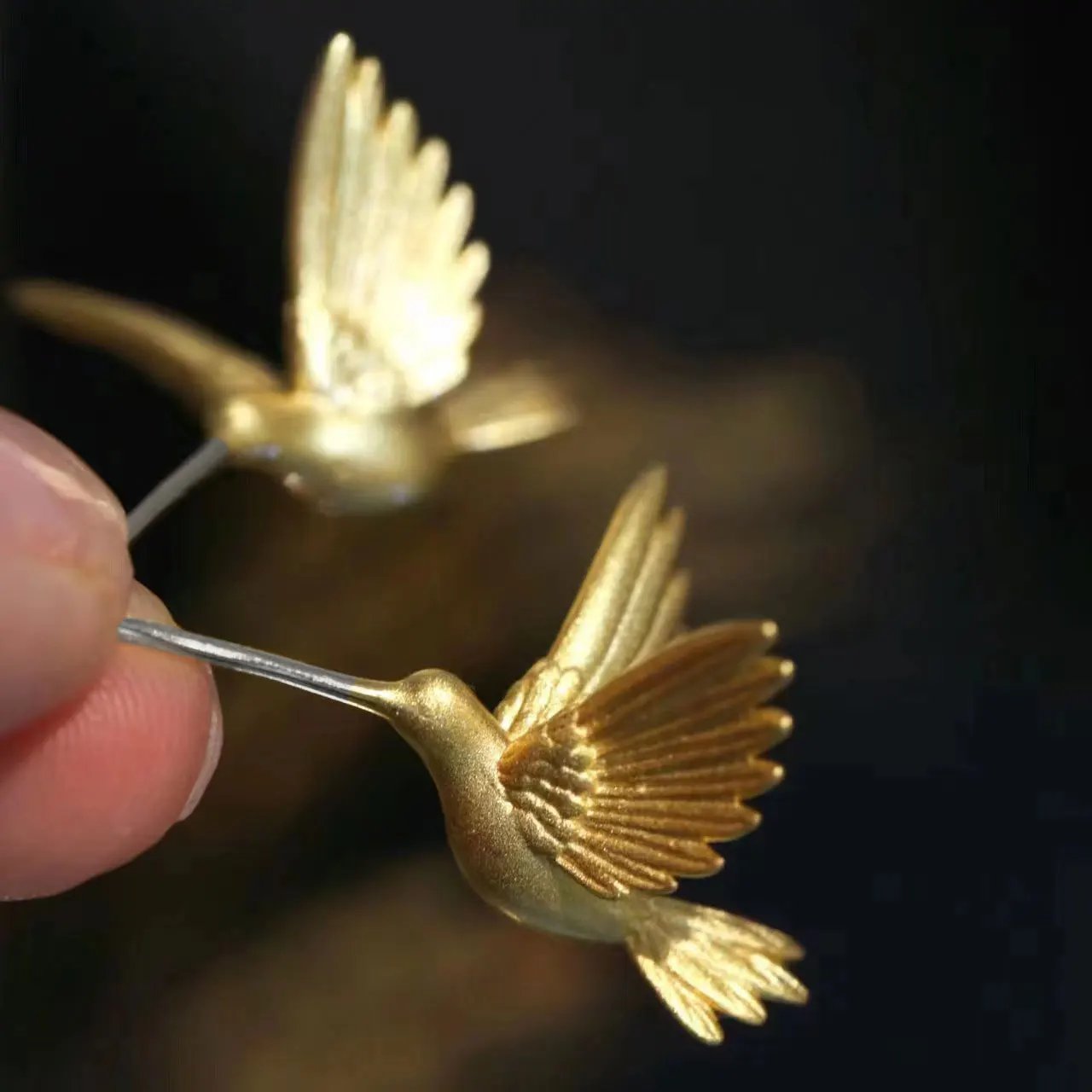 Elegant Gold Hummingbird