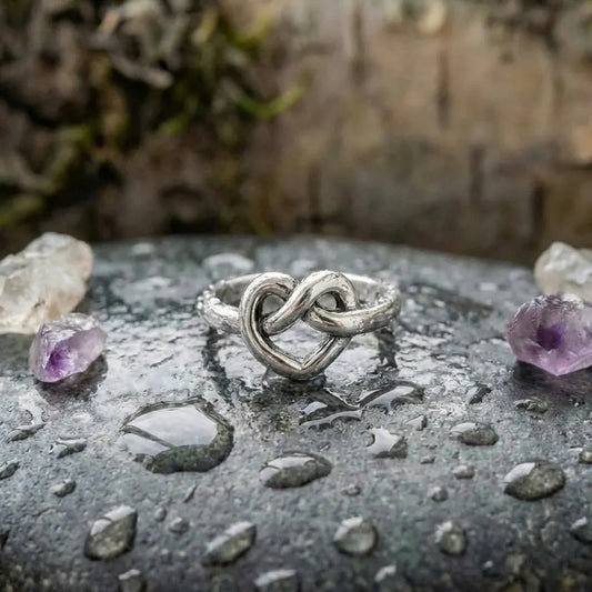 Elegant Knot Heart Ring