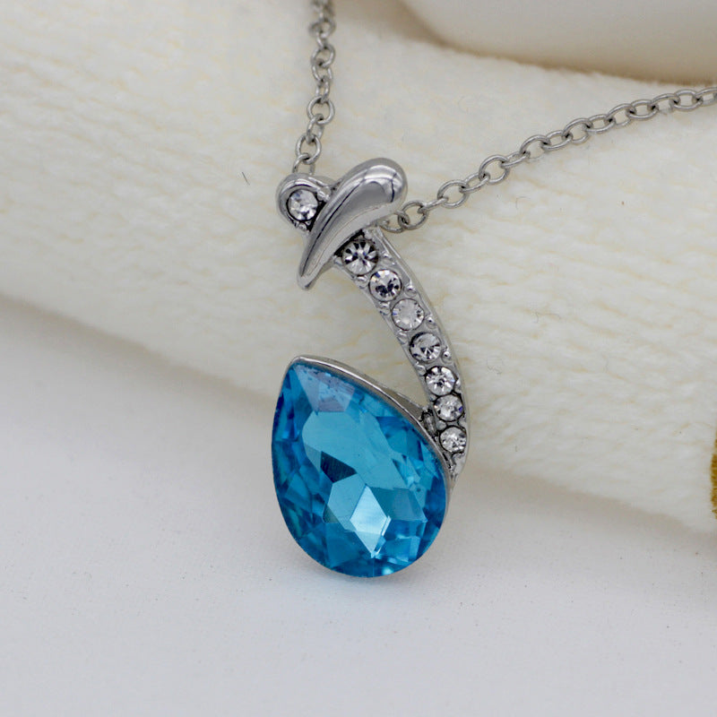 Elegant Blue Crystal Necklace