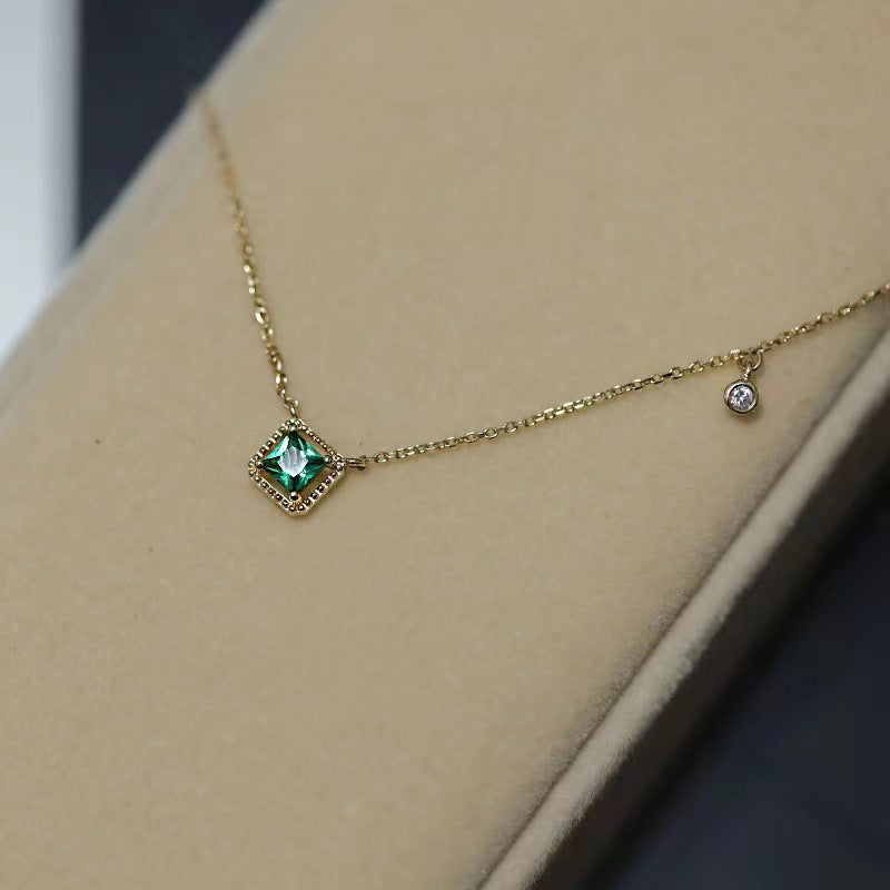 Elegant Emerald Necklace