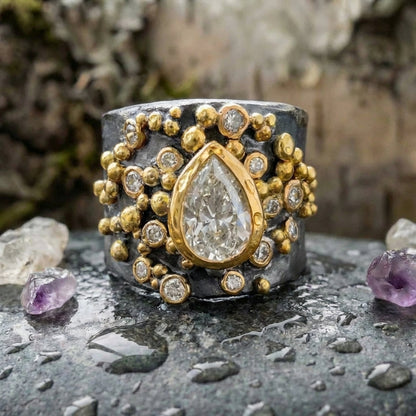 Vintage Dark & White Glass Ring