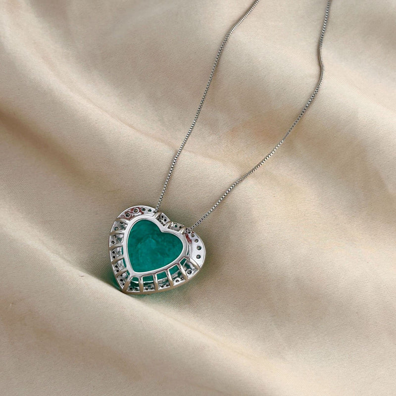 Elegant Emerald Heart Necklace