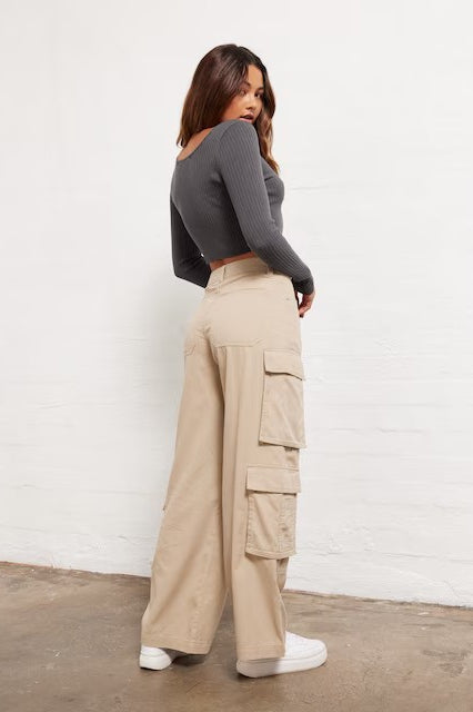 American High-waisted Straight Leg Cargo Pant