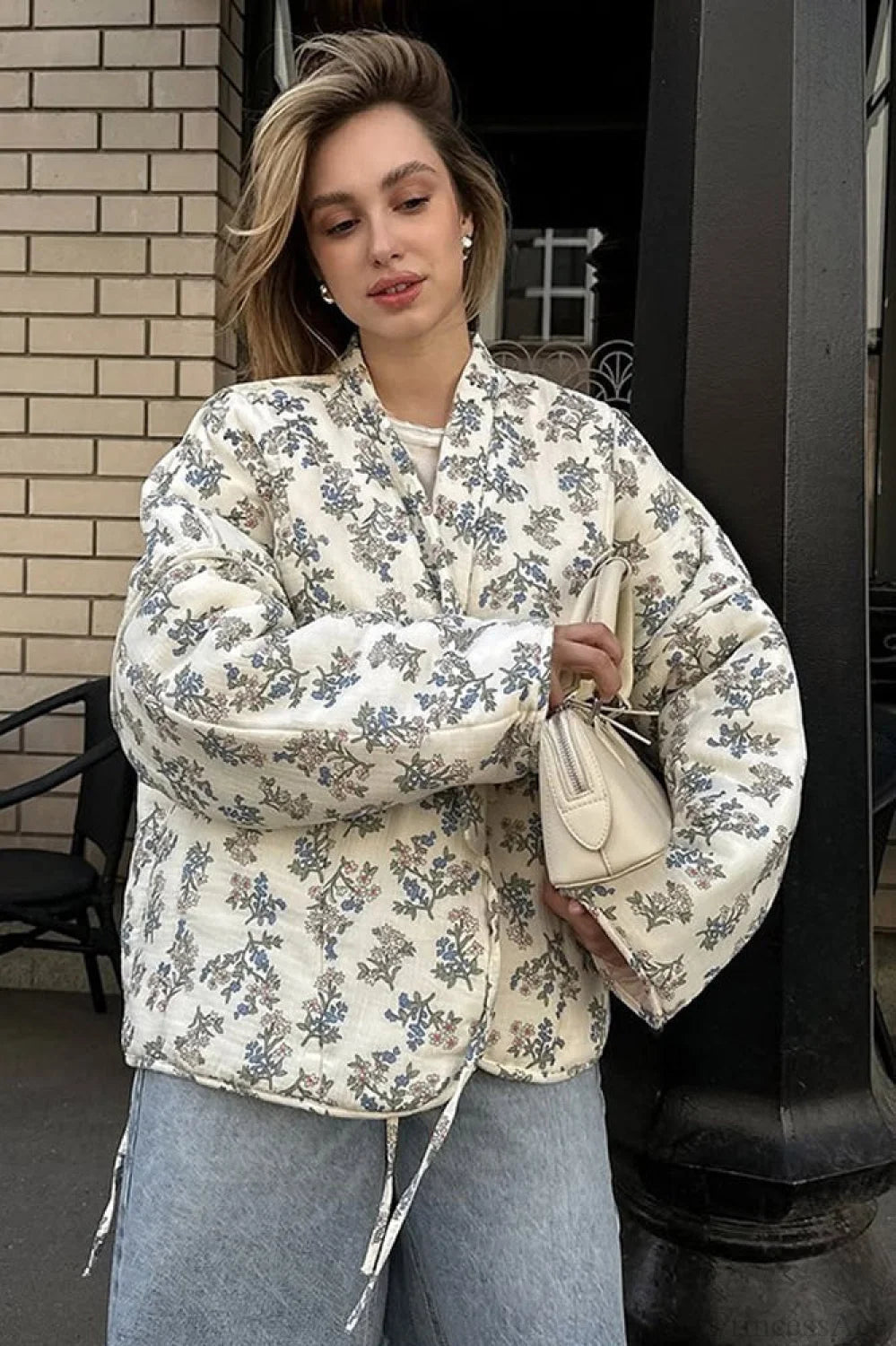 Versatile Printed V-neck Drawstring Padded Coat