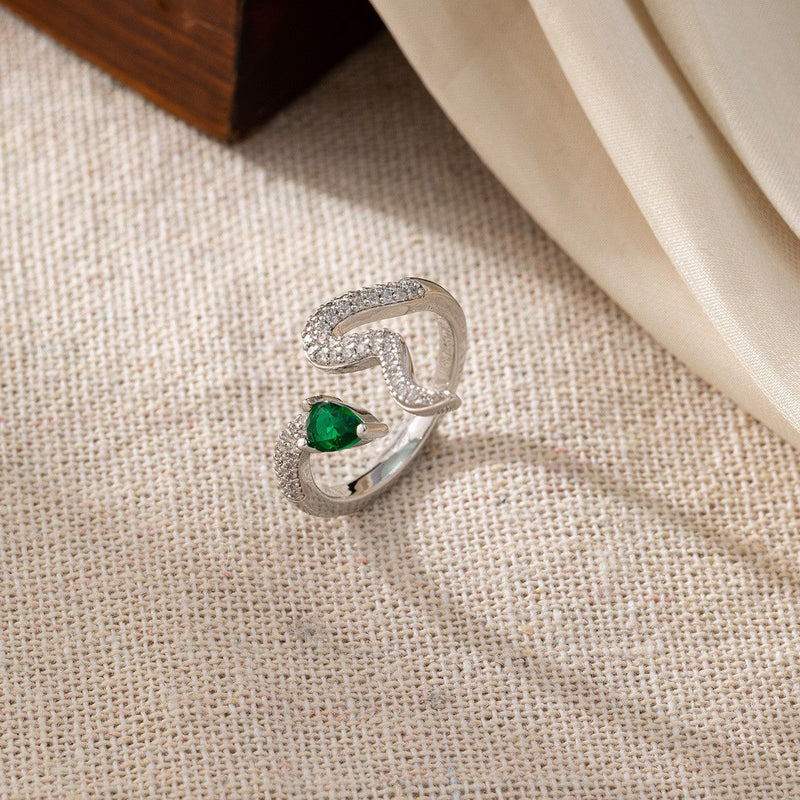 Elegant Emerald Ring