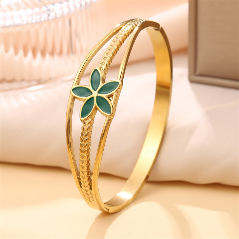 Elegant Jade Flower Bracelet