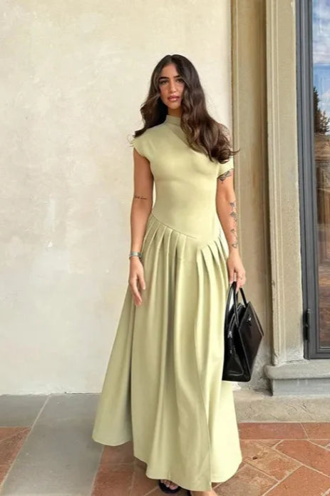 Light and Two-tone Pleated Maxi Dress