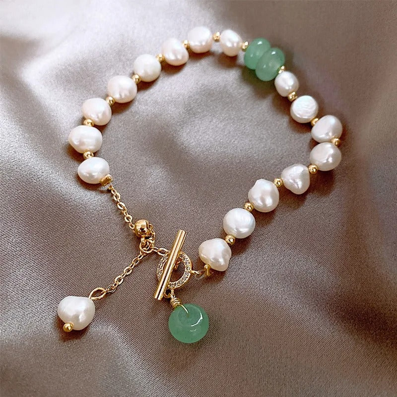 Vintage Pearl & Gold Green Gem