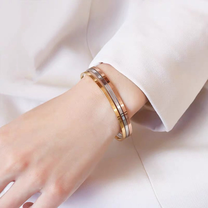 Minimalist Stacked Bracelet