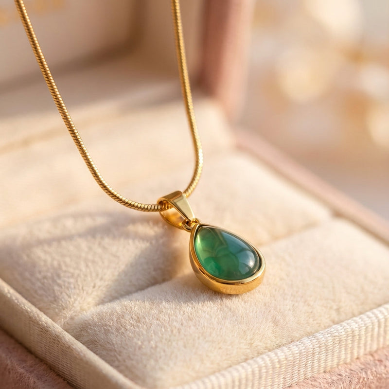 Vintage Green Crystal Water Drop Necklace