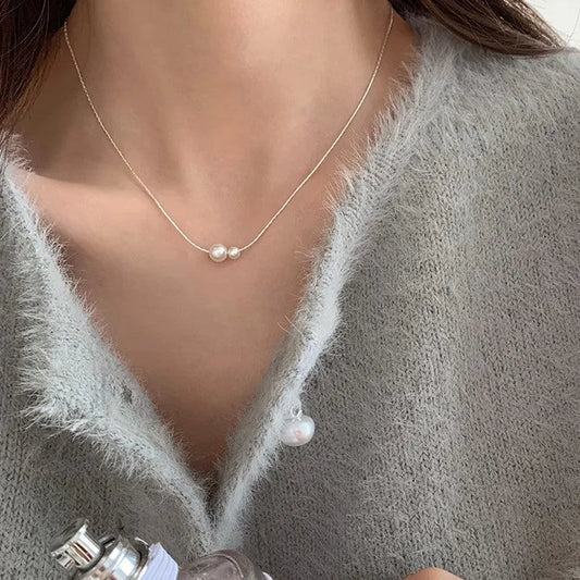 Elegant Minimalist Triple Pearl Gold