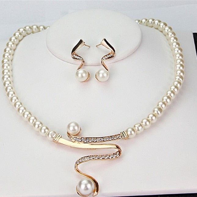 Vintage Handmade Pearl Necklace Set