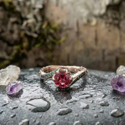 Vintage Red Round Stone Ring