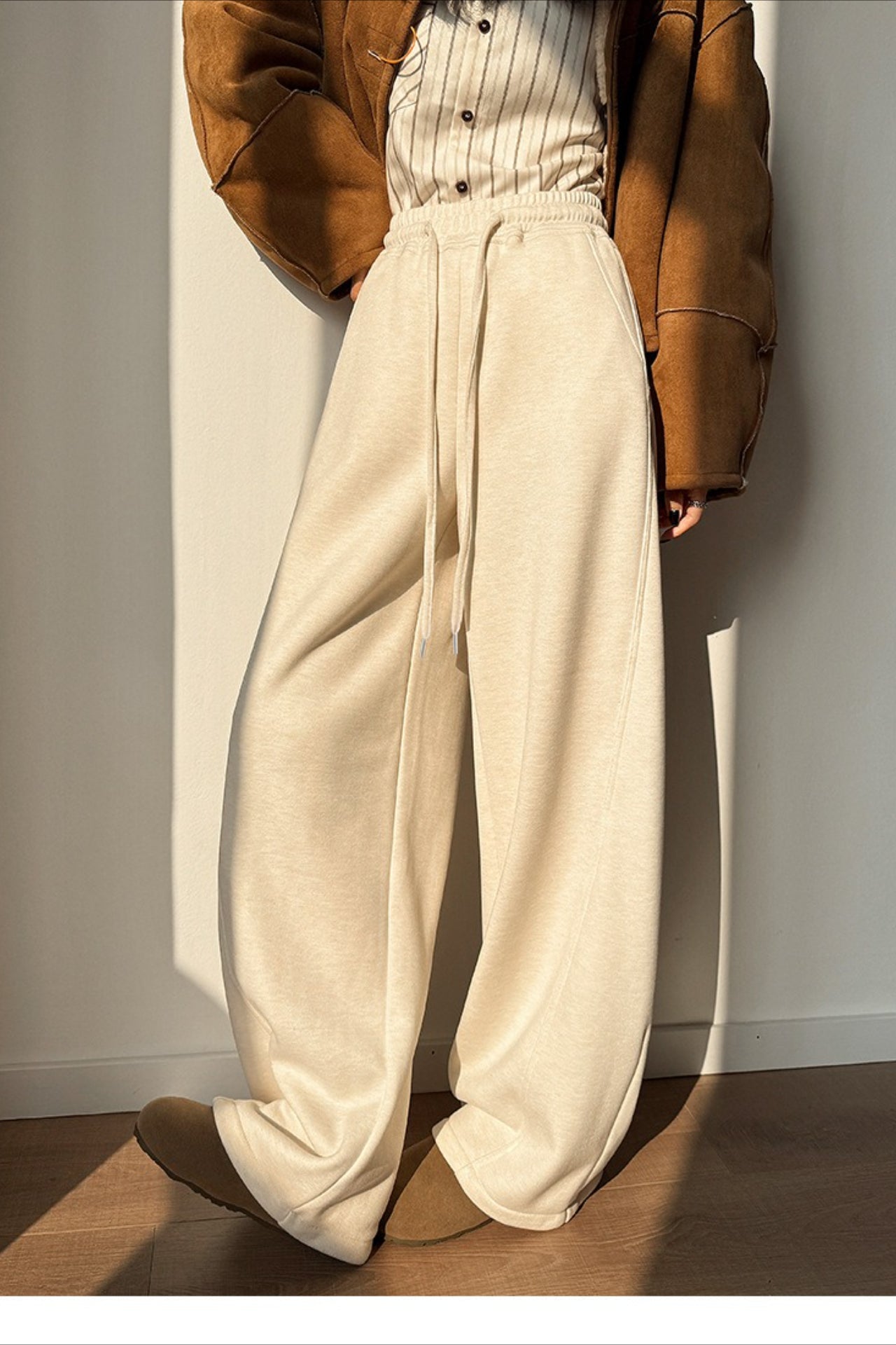 Plush Wool Curved Knit Pants