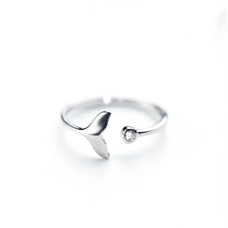 Elegant Fish Tail Ring