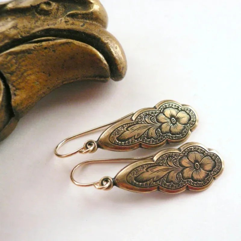 Vintage Flower Dangle Earrings