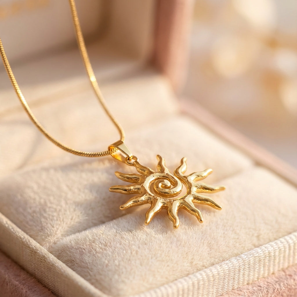 Vintage Chic Sun Shaped Necklace