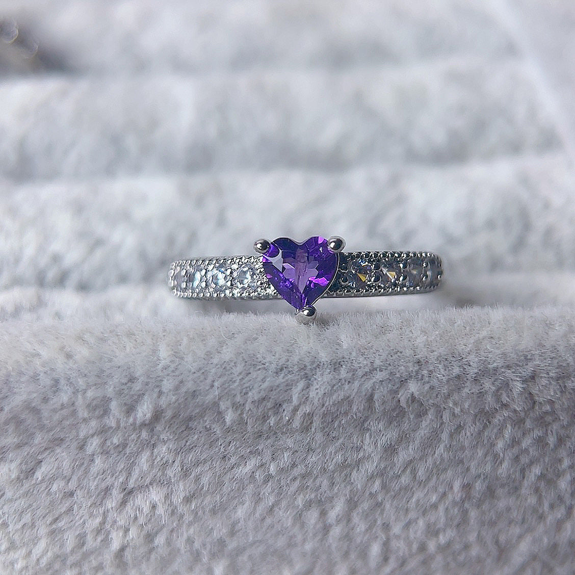 Elegant Amethyst Ring