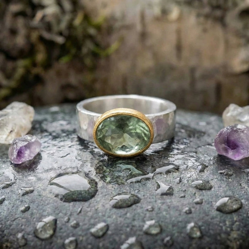 Vintage Green Rounded Stone Ring