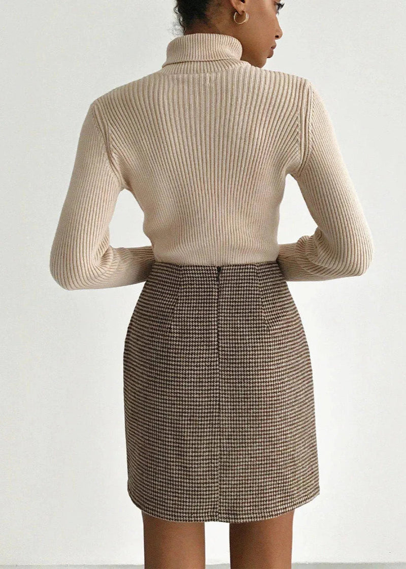 Timeless Slim-fit Turtleneck Sweater - Classic for
