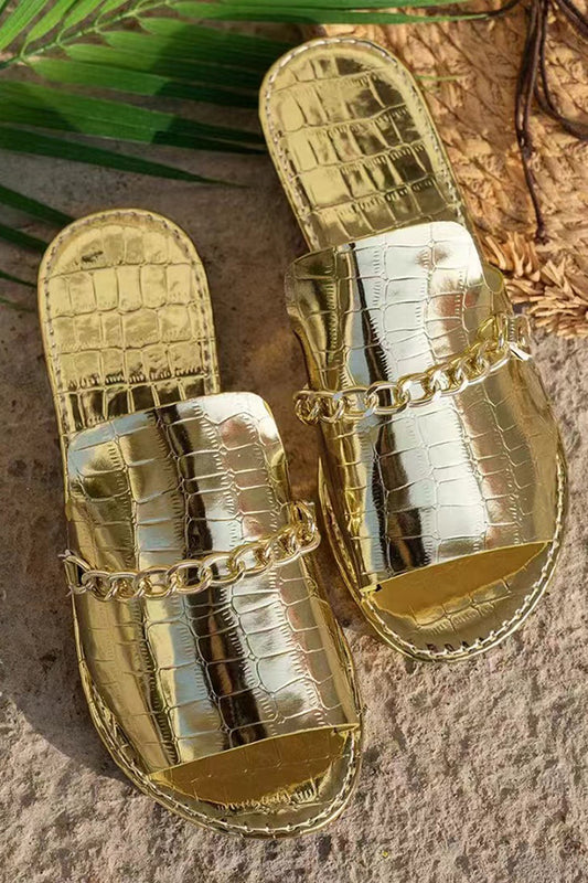 Flat Beach Sandals With Chain Accessories