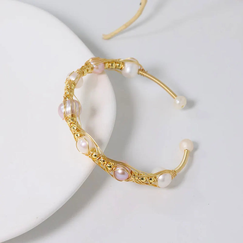 Elegant Pearl Bracelet