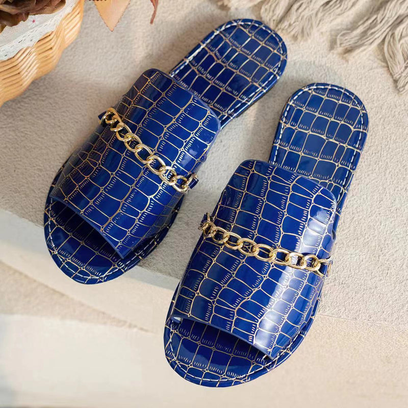 Flat Beach Sandals With Chain Accessories
