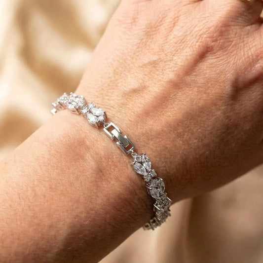 Vintage Sparkling Silver Chain Bracelet
