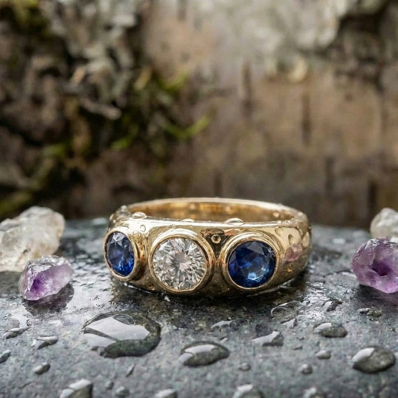 Elegant Gold Sapphire Ring