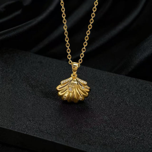 Classic Gold Shell Necklace
